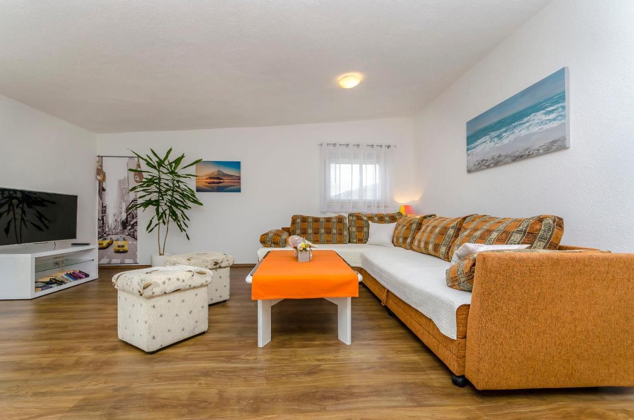 Apartment Diva Trogir Bagian luar foto